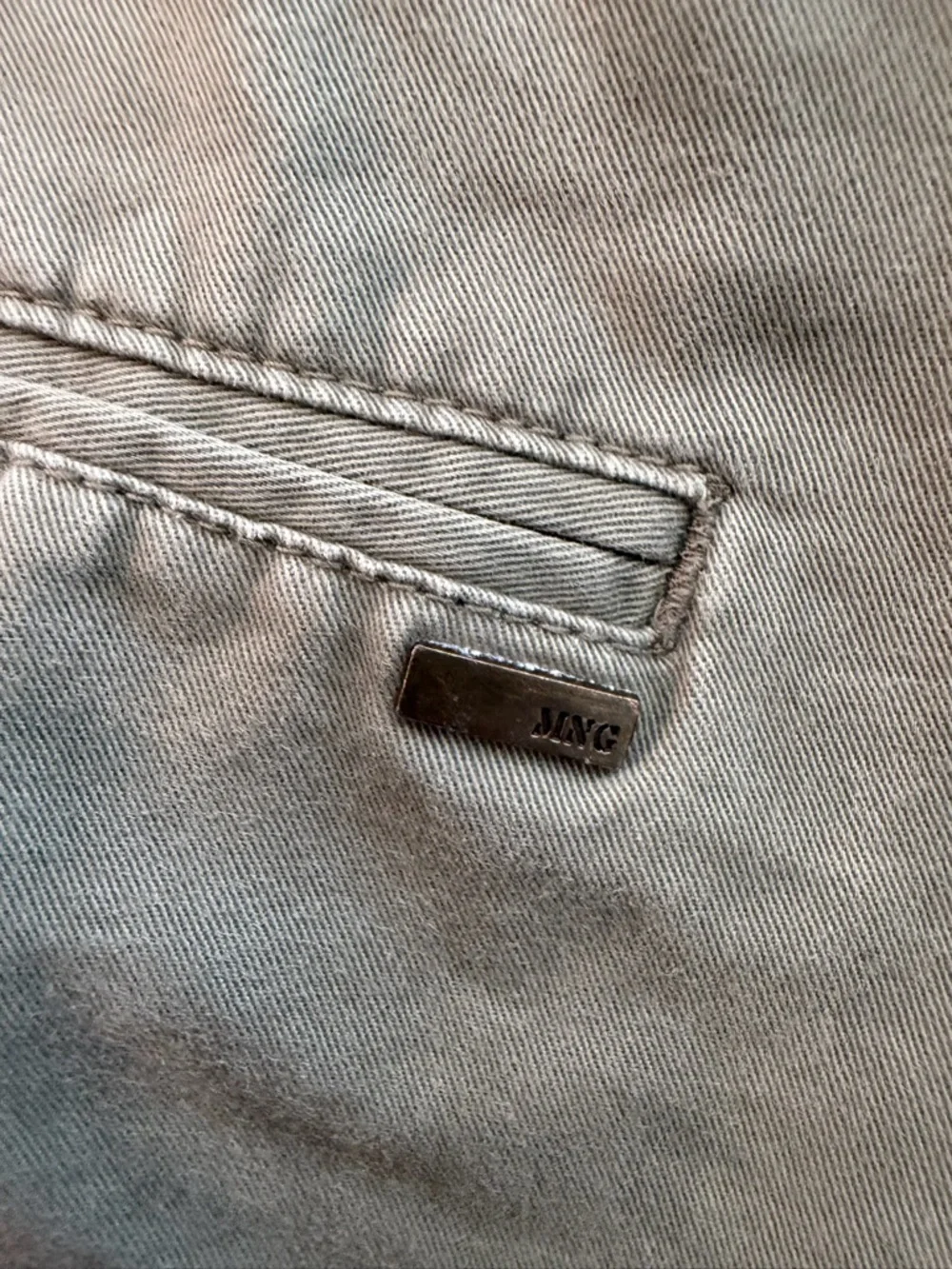 Mango Pleated Front Shorts - Mossy Green - size 8 - Picture 4 of 4